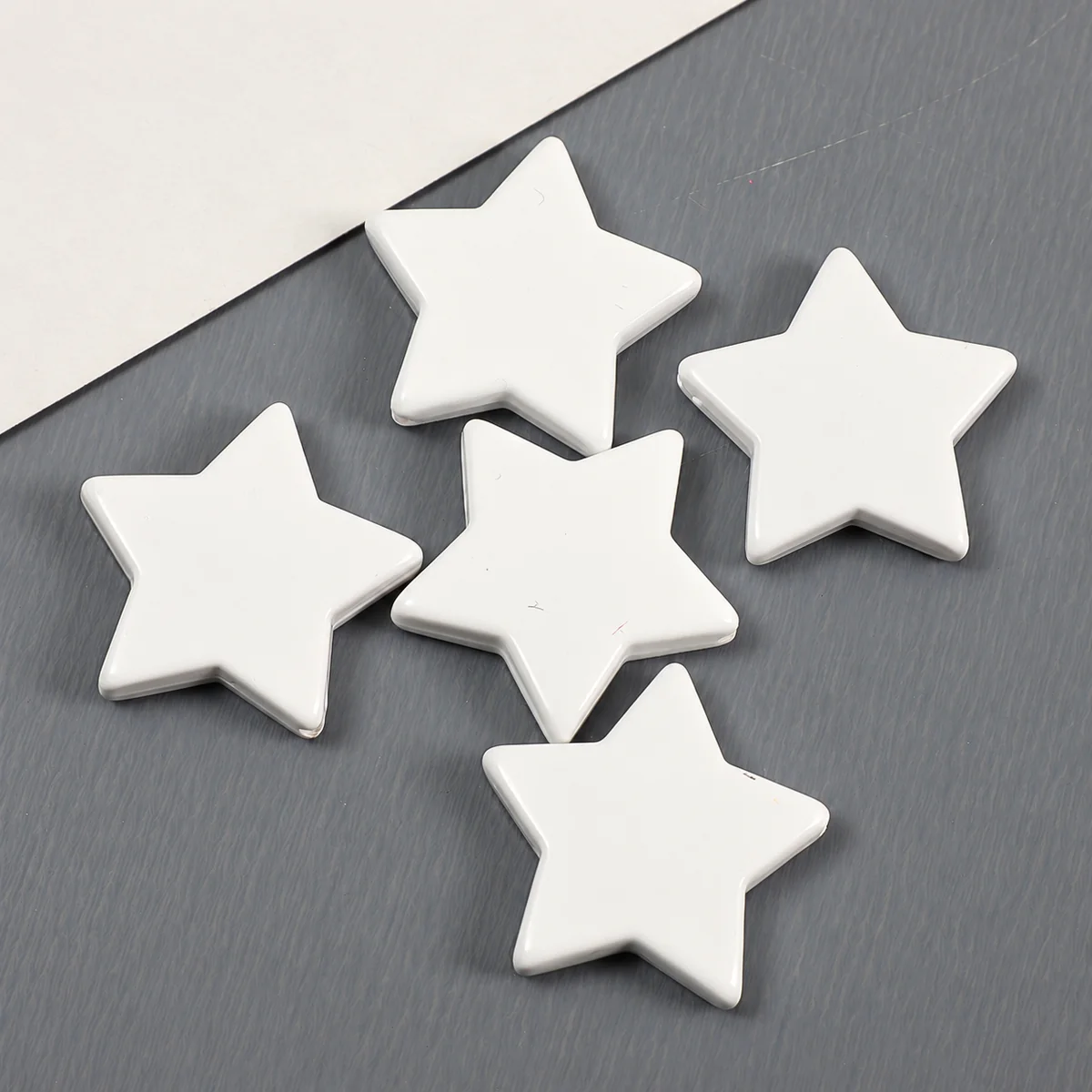 White Flat Star Acrylic Beads, actual option photograph