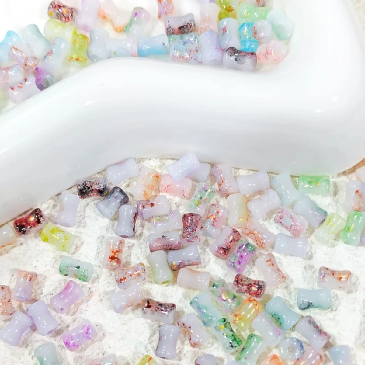 Mixed Colors 6 × 3 mm glass tube beads, selected color option